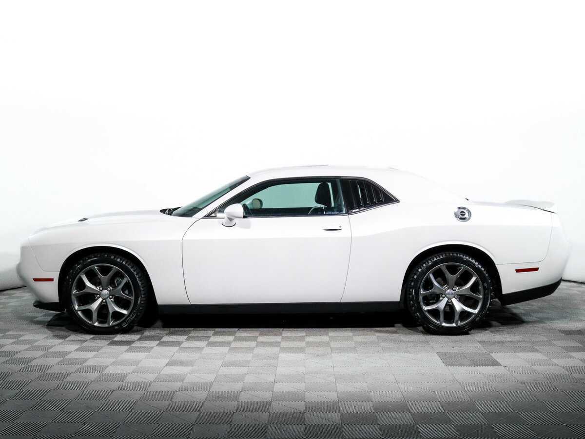 Купить Dodge Challenger с пробегом. Фото: #4