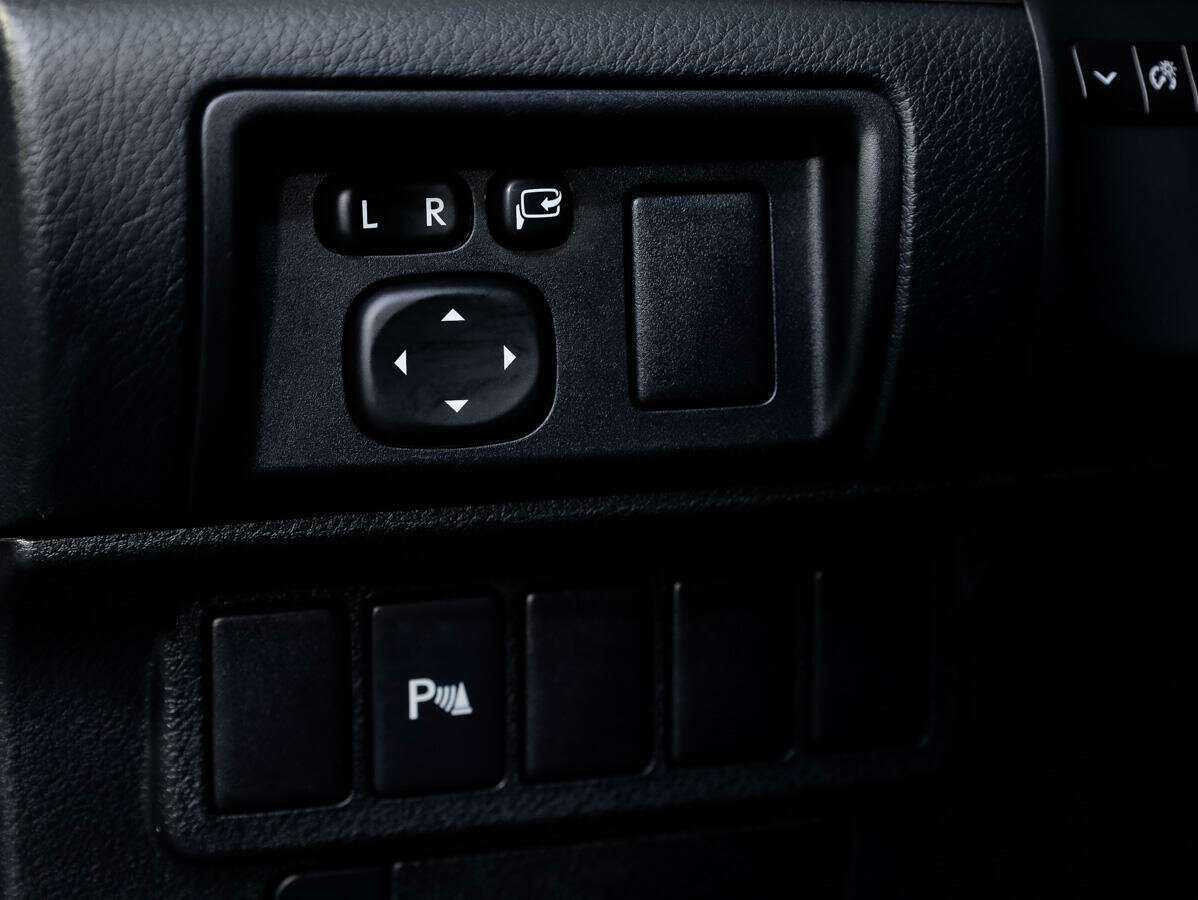 Купить Lexus ES с пробегом. Фото: #28