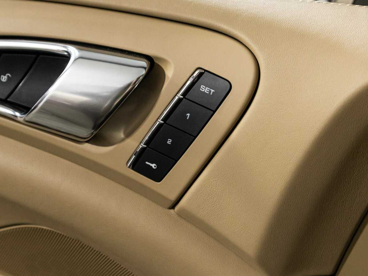 Купить Porsche Cayenne с пробегом. Фото: #18
