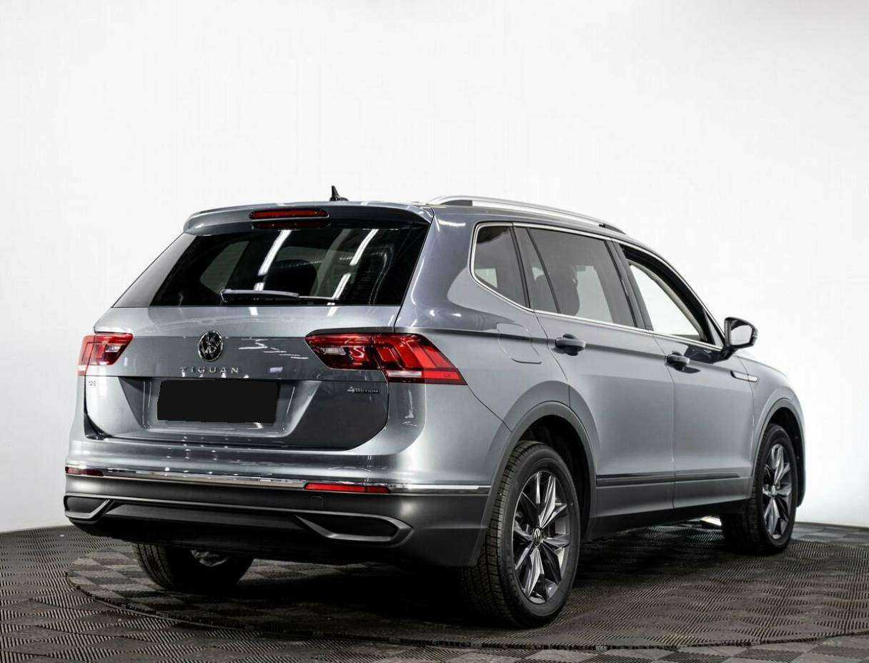 Купить Volkswagen Tiguan с пробегом. Фото: #3