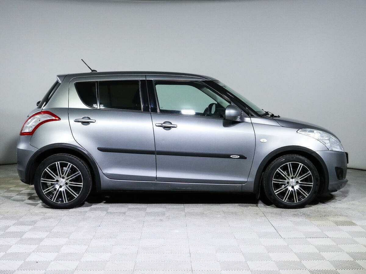 Купить Suzuki Swift с пробегом. Фото: #3