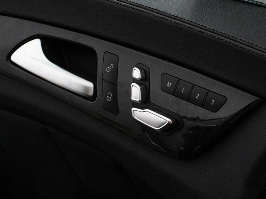 Купить Mercedes-Benz CLS с пробегом. Фото: #18