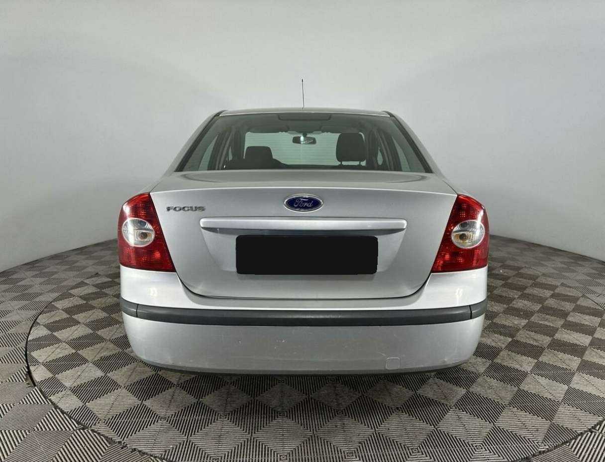 Купить Ford Focus с пробегом. Фото: #2