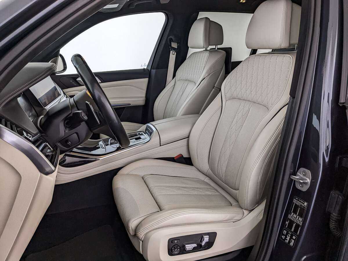 Купить BMW X7 с пробегом. Фото: #13