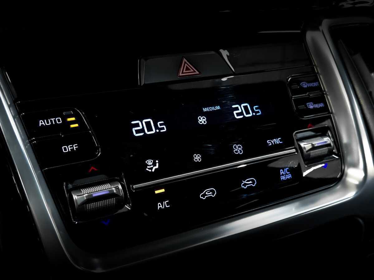 Купить Kia Sorento с пробегом. Фото: #25