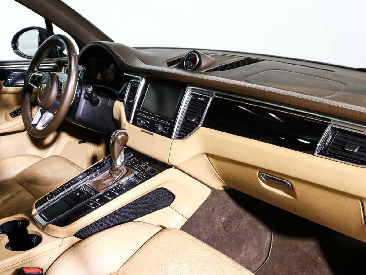 Купить Porsche Macan с пробегом. Фото: #8