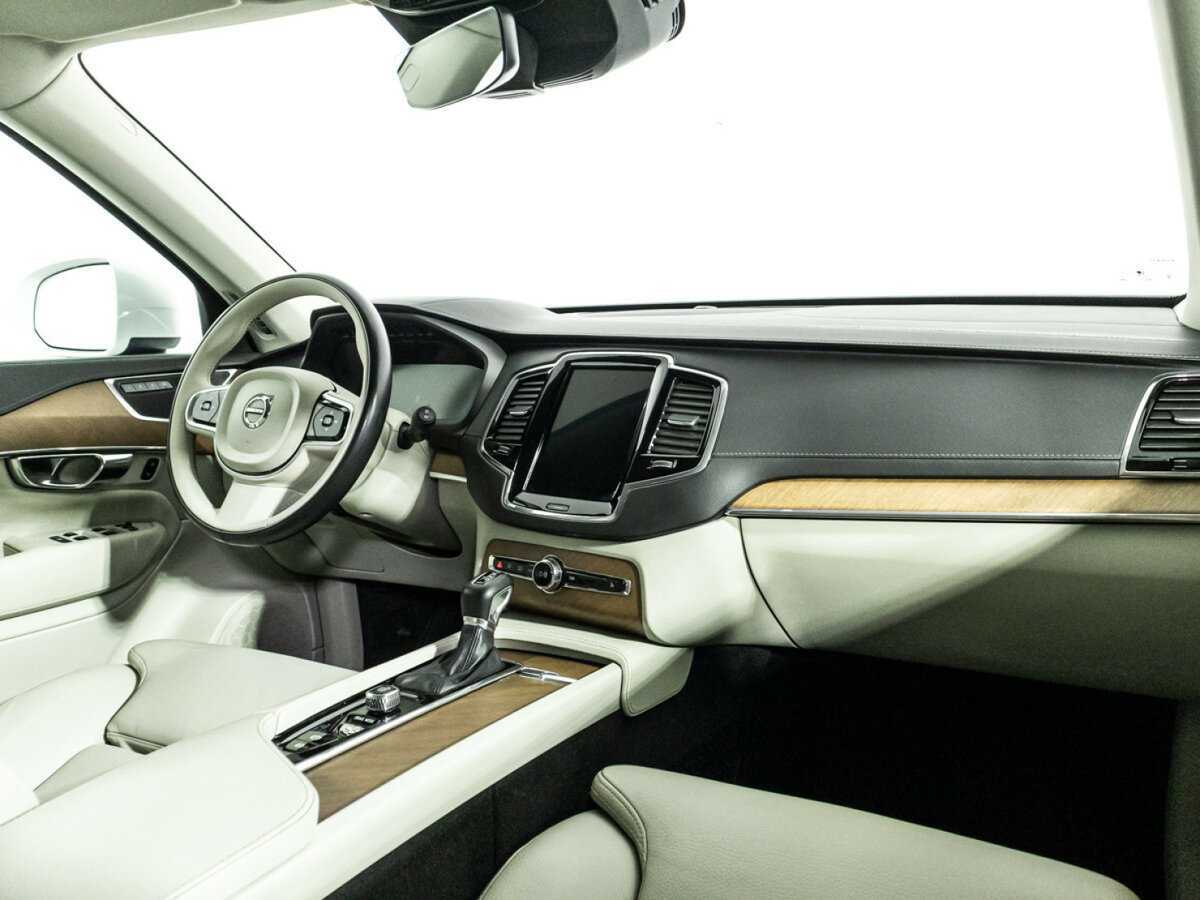Купить Volvo XC90 с пробегом. Фото: #8