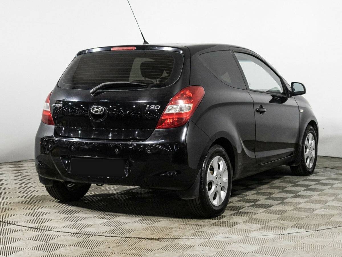 Купить Hyundai i20 с пробегом. Фото: #4