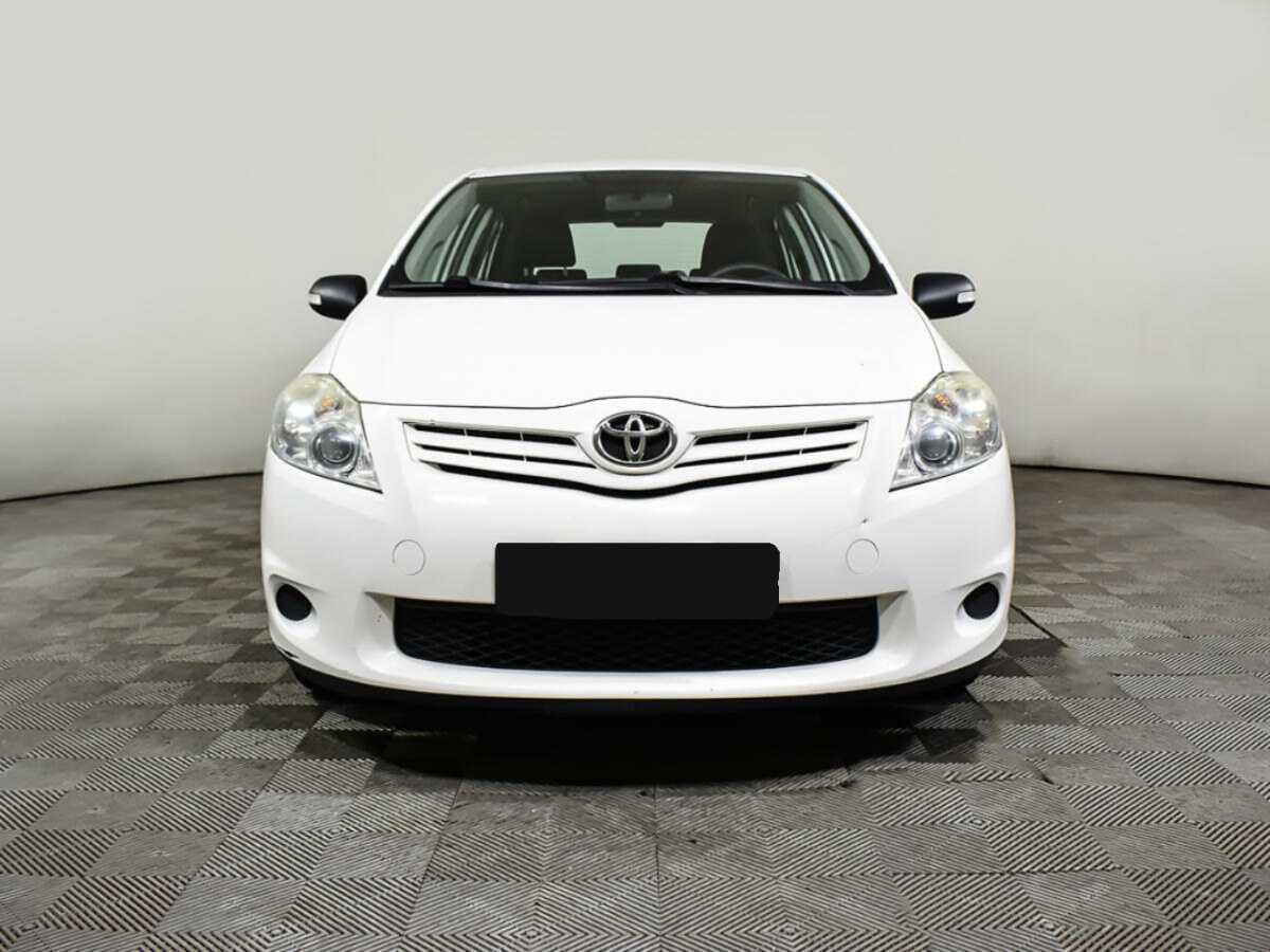 Купить Toyota Auris с пробегом. Посмотреть фото