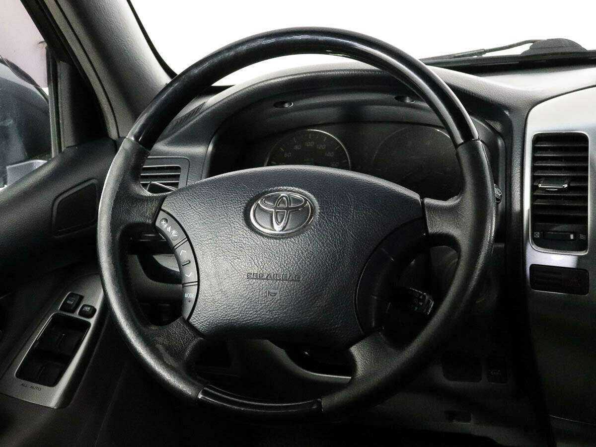 Купить Toyota Land Cruiser Prado с пробегом. Фото: #11