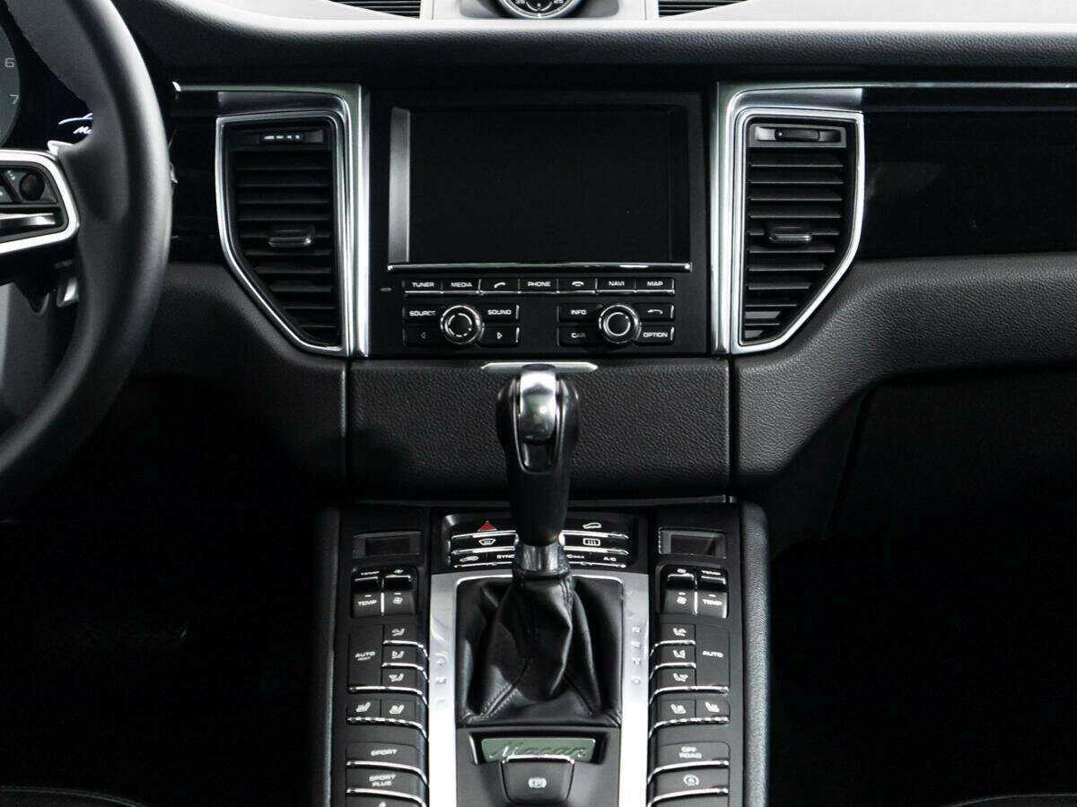 Купить Porsche Macan с пробегом. Фото: #13