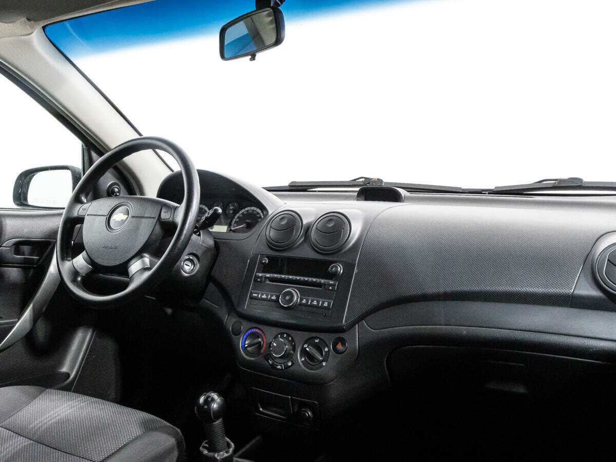 Купить Chevrolet Aveo с пробегом. Фото: #8