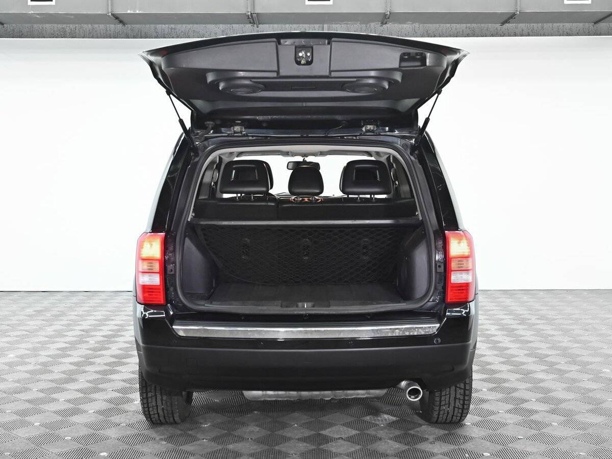 Купить Jeep Liberty (Patriot) с пробегом. Фото: #4