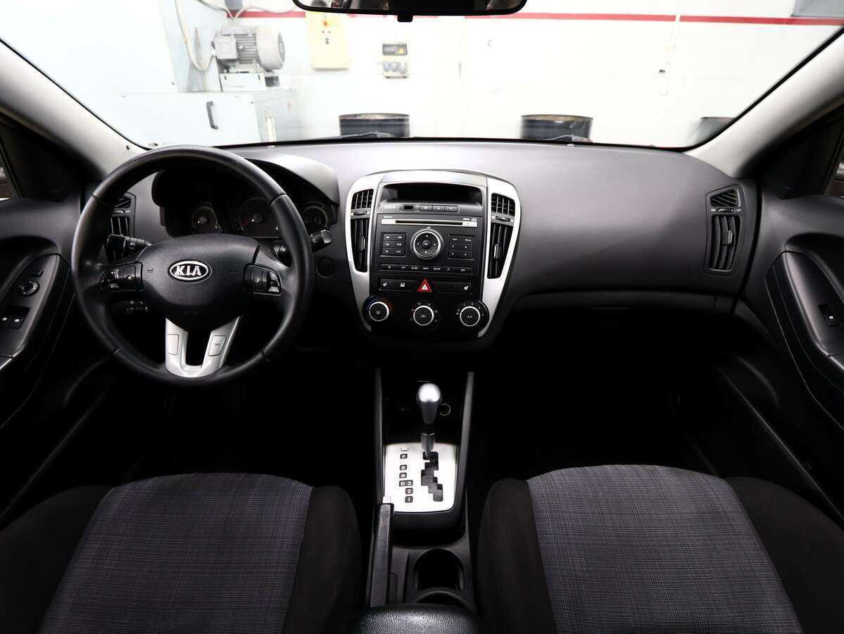 Купить Kia Ceed с пробегом. Фото: #13