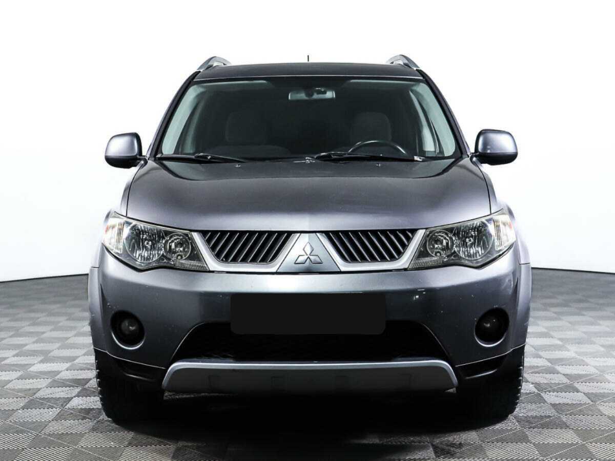 Купить Mitsubishi Outlander с пробегом. Фото: #1
