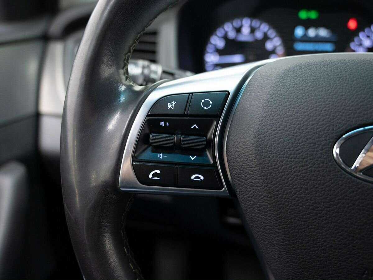 Купить Hyundai Sonata с пробегом. Фото: #21