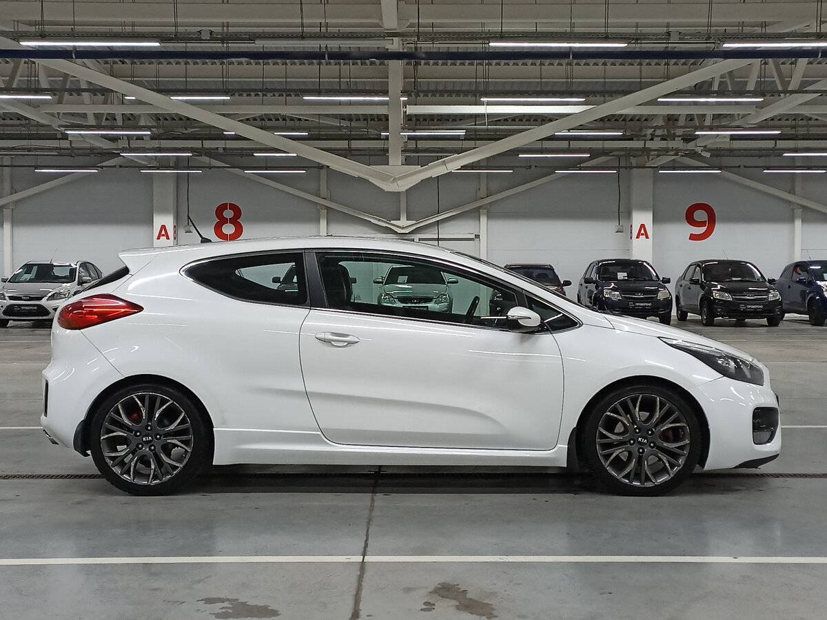 Купить Kia Ceed GT с пробегом. Фото: #3