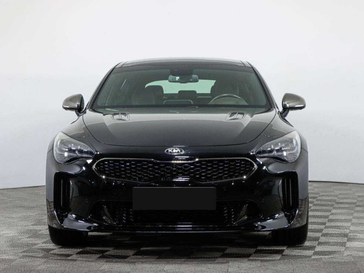 Купить Kia Stinger с пробегом. Фото: #1
