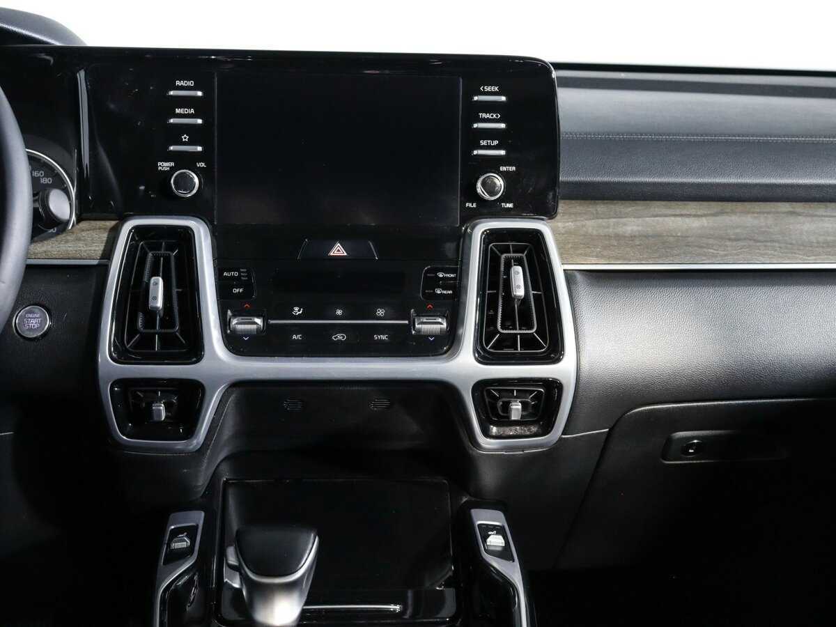 Купить Kia Sorento с пробегом. Фото: #9