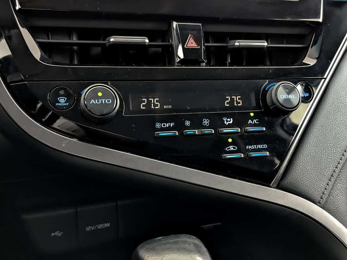 Купить Toyota Camry с пробегом. Фото: #16