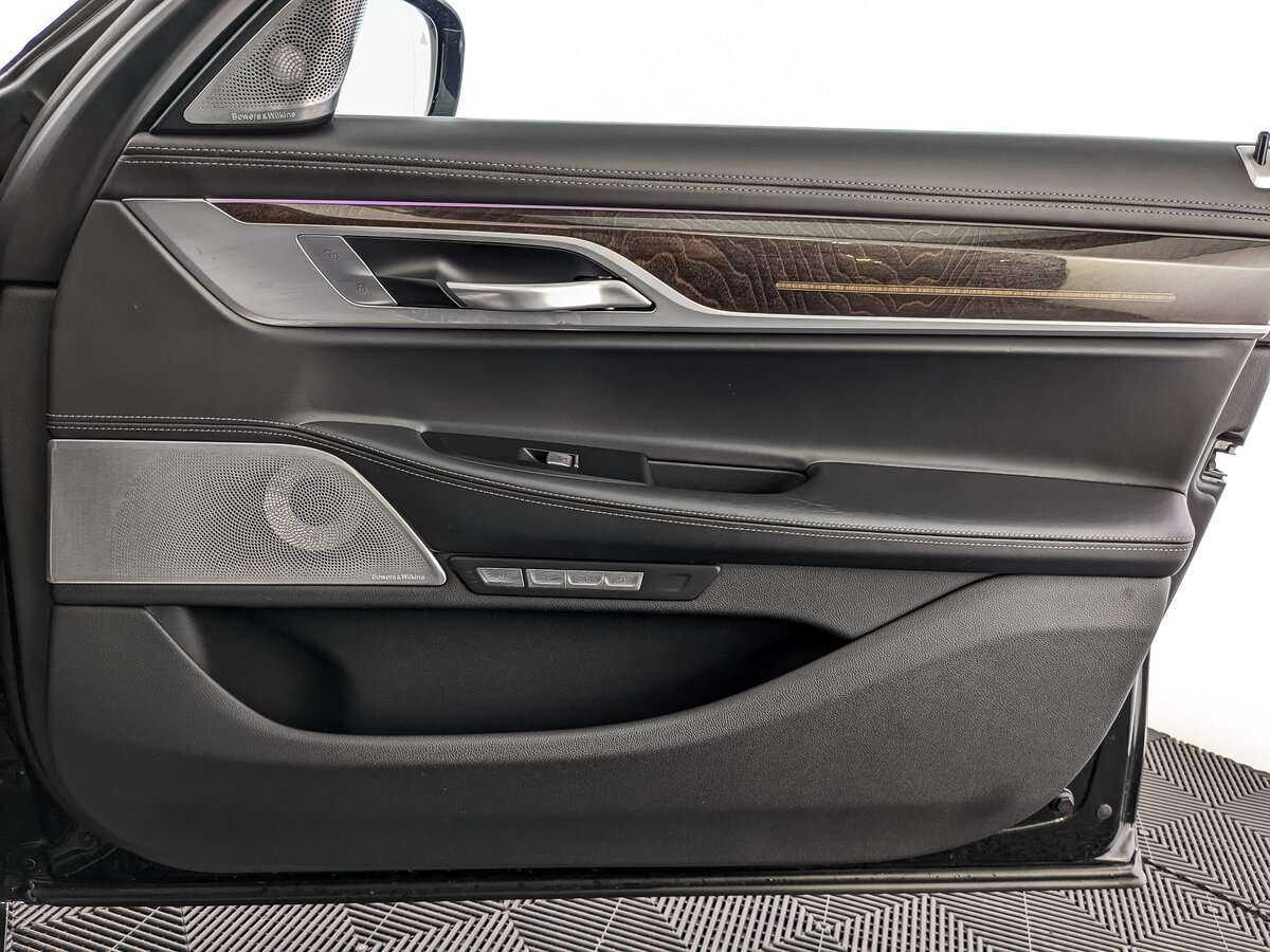 Купить BMW 7 серии с пробегом. Фото: #23