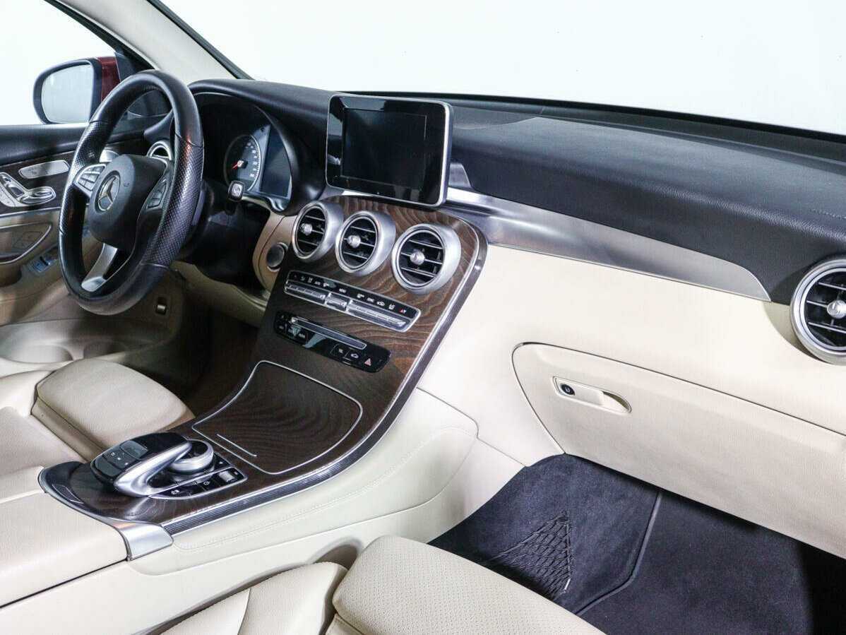 Купить Mercedes-Benz GLC Coupe с пробегом. Фото: #4