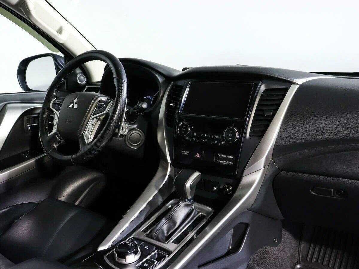 Купить Mitsubishi Pajero Sport с пробегом. Фото: #6