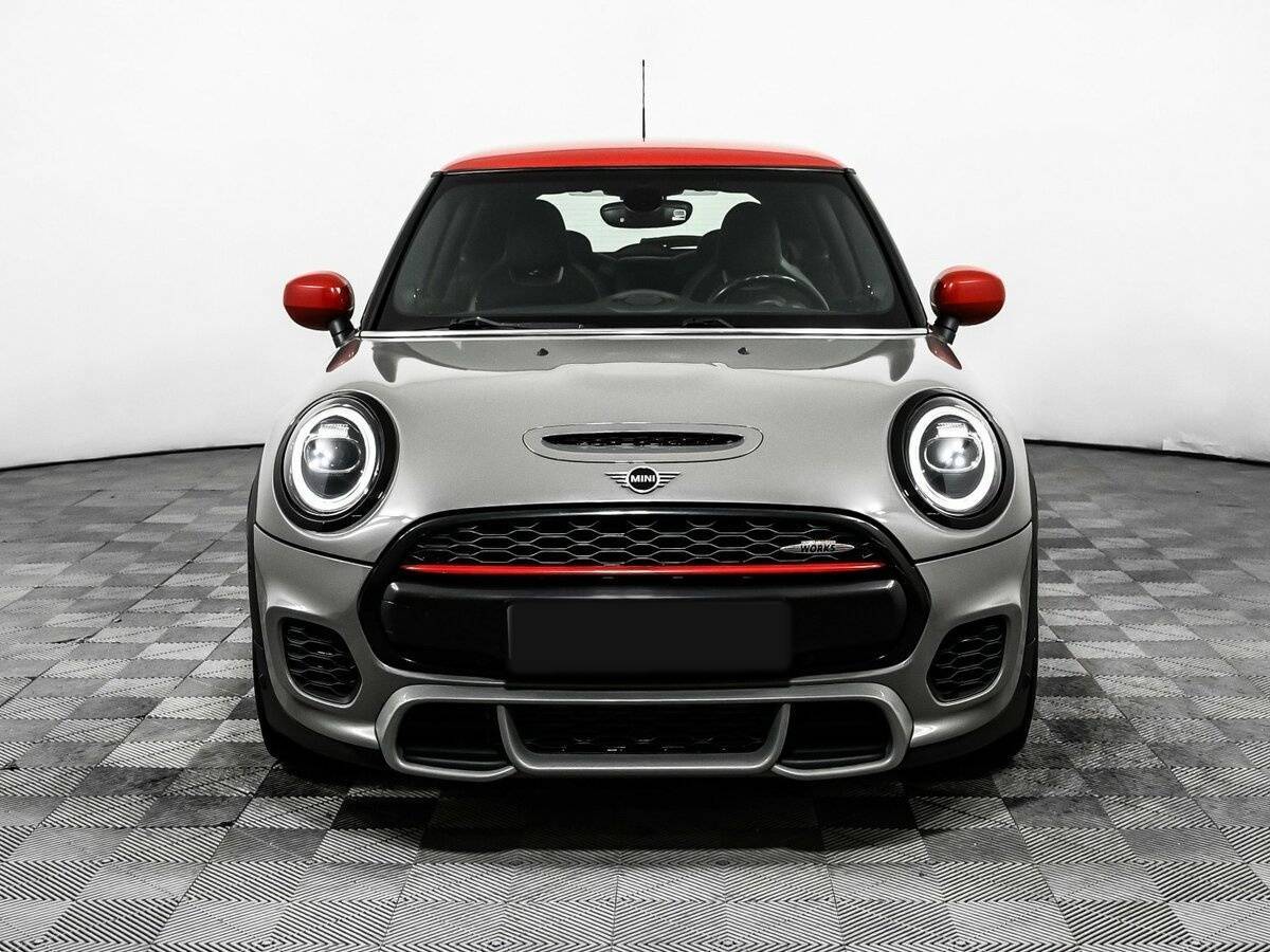 Купить Mini Hatch с пробегом. Фото: #1