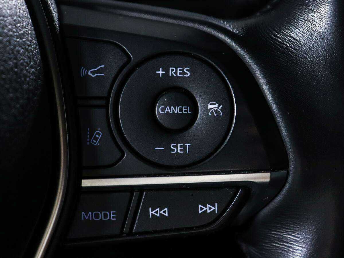 Купить Toyota Camry с пробегом. Фото: #18
