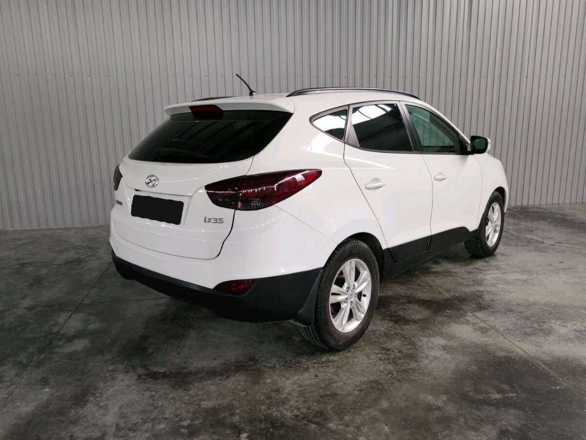 Купить Hyundai ix35 с пробегом. Фото: #4