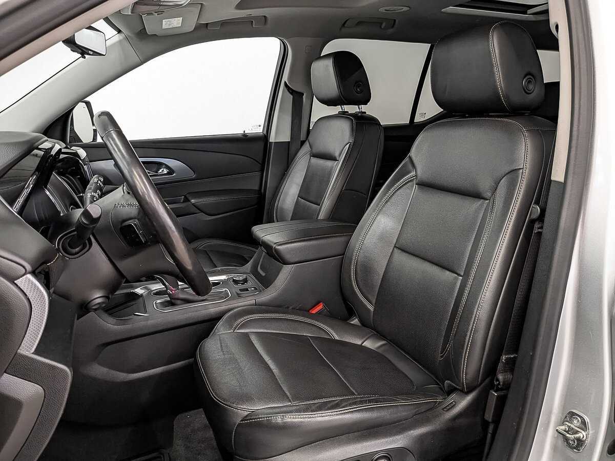 Купить Chevrolet Traverse с пробегом. Фото: #19