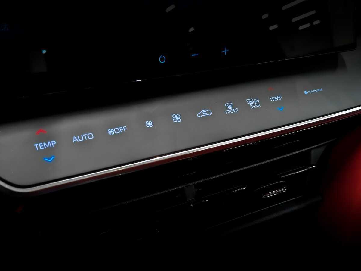 Купить Toyota Camry с пробегом. Фото: #23