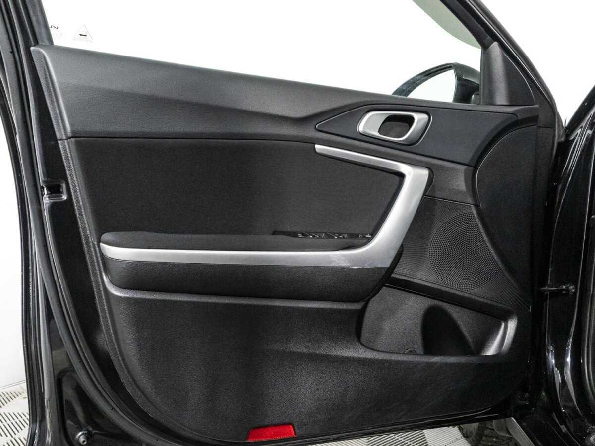 Купить Kia Ceed с пробегом. Фото: #23
