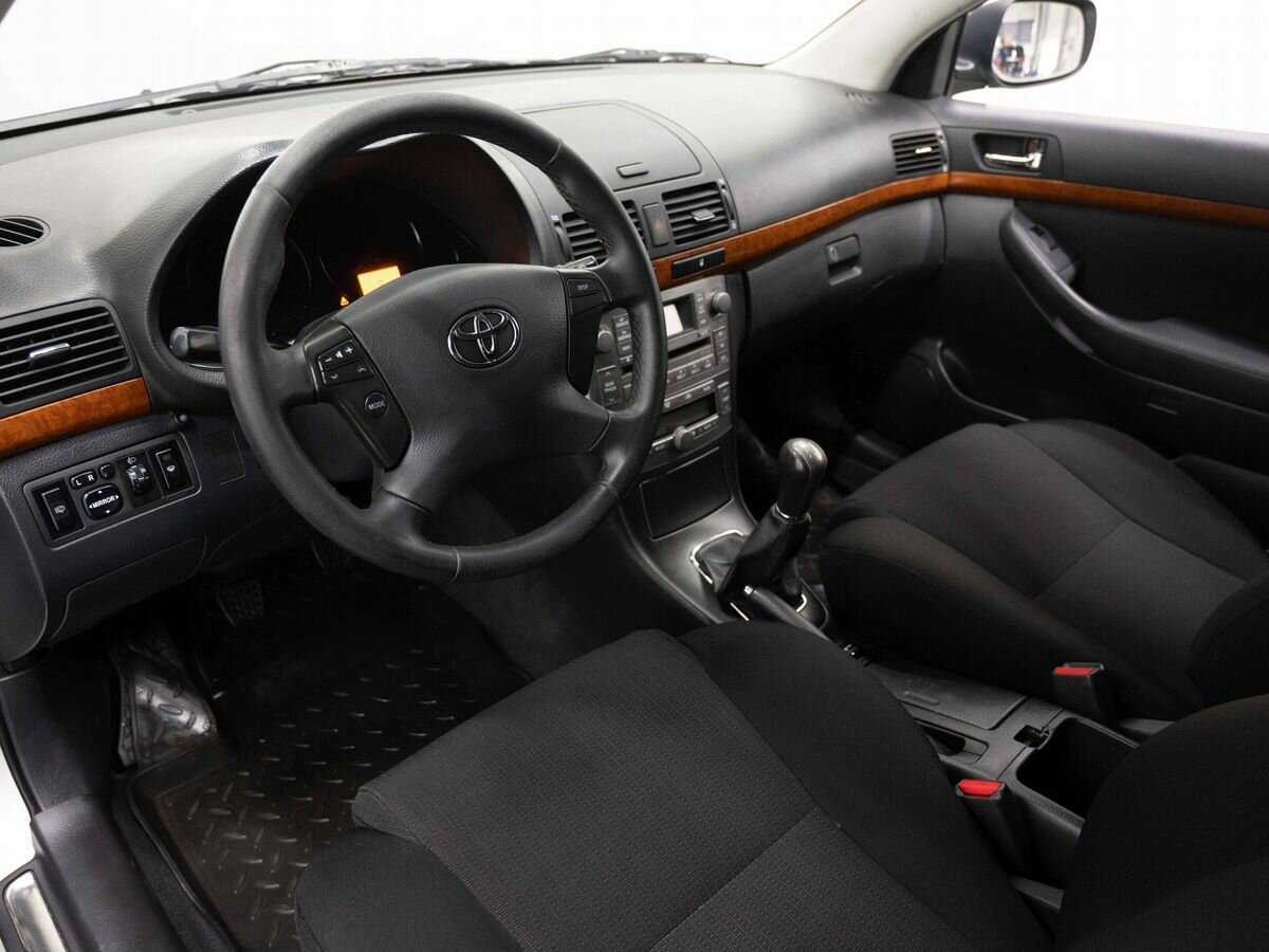 Купить Toyota Avensis с пробегом. Фото: #6