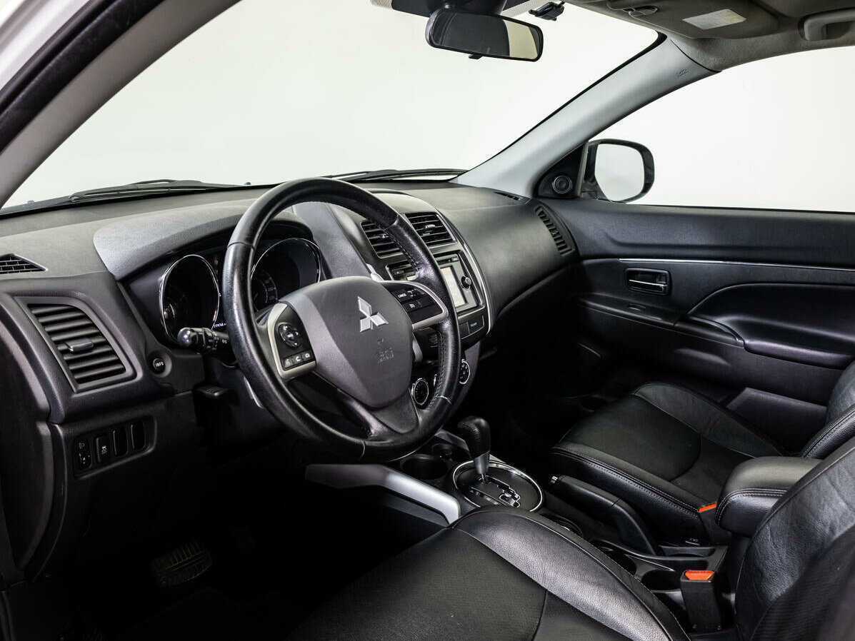 Купить Mitsubishi ASX с пробегом. Фото: #10