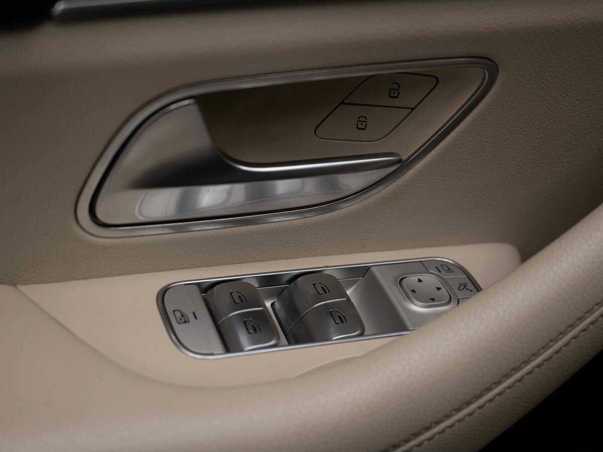 Купить Mercedes-Benz GLE с пробегом. Фото: #17