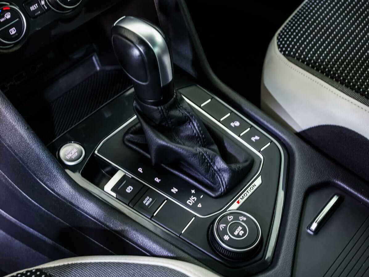 Купить Volkswagen Tiguan с пробегом. Фото: #14