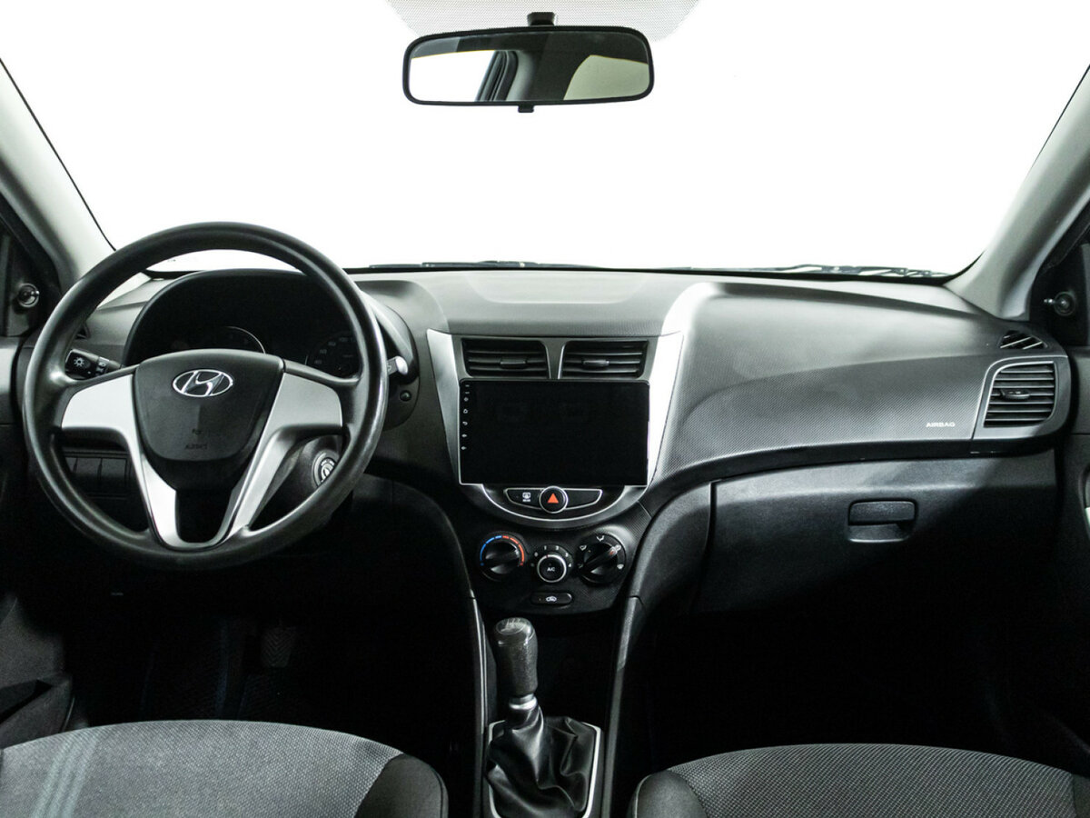 Купить Hyundai Solaris с пробегом. Фото: #12