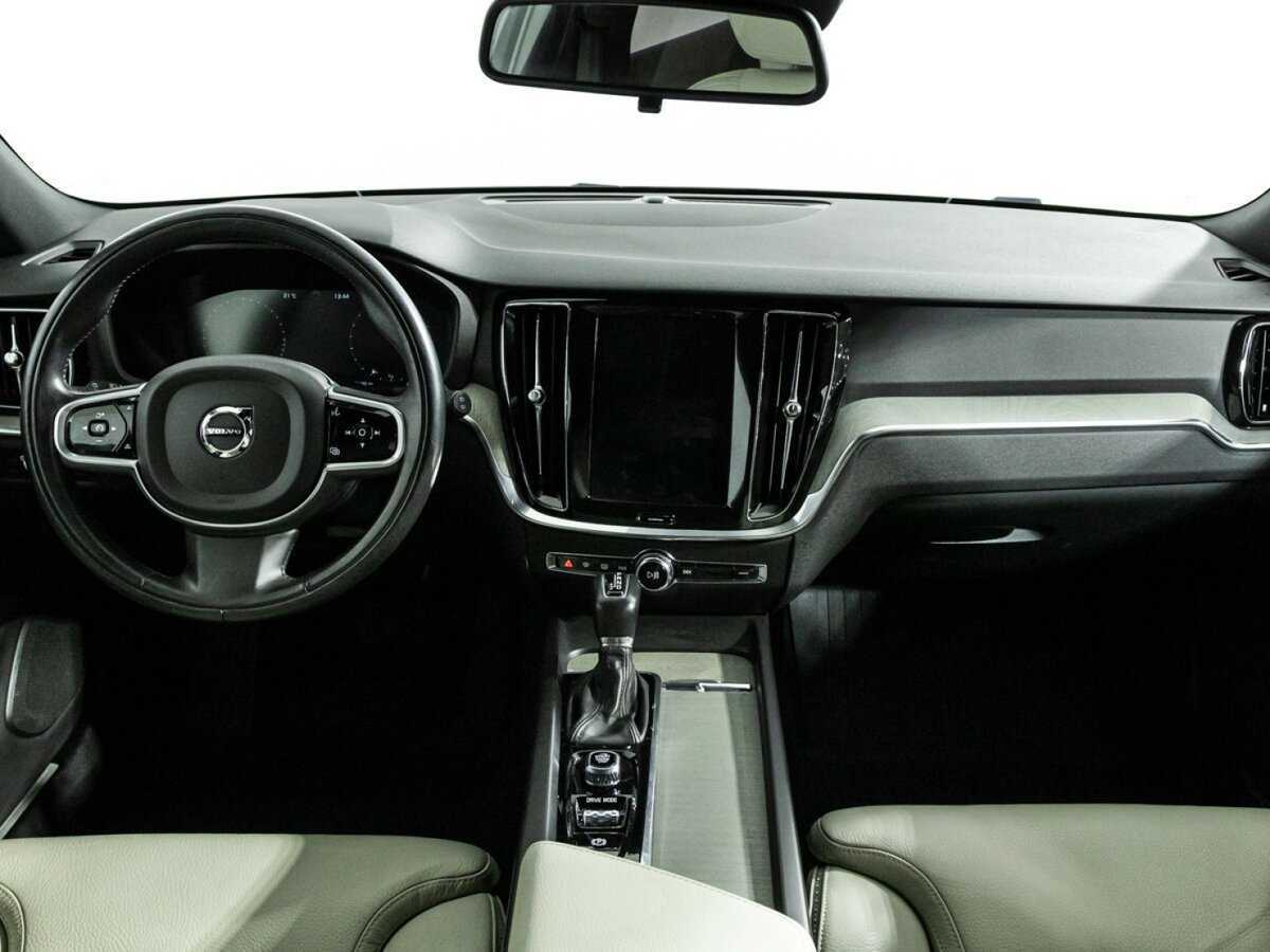 Купить Volvo V60 Cross Country с пробегом. Фото: #12