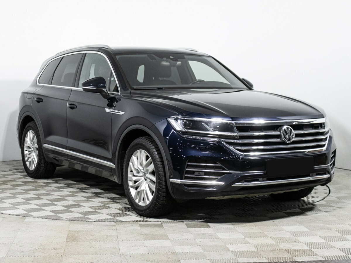Купить Volkswagen Touareg с пробегом. Фото: #2