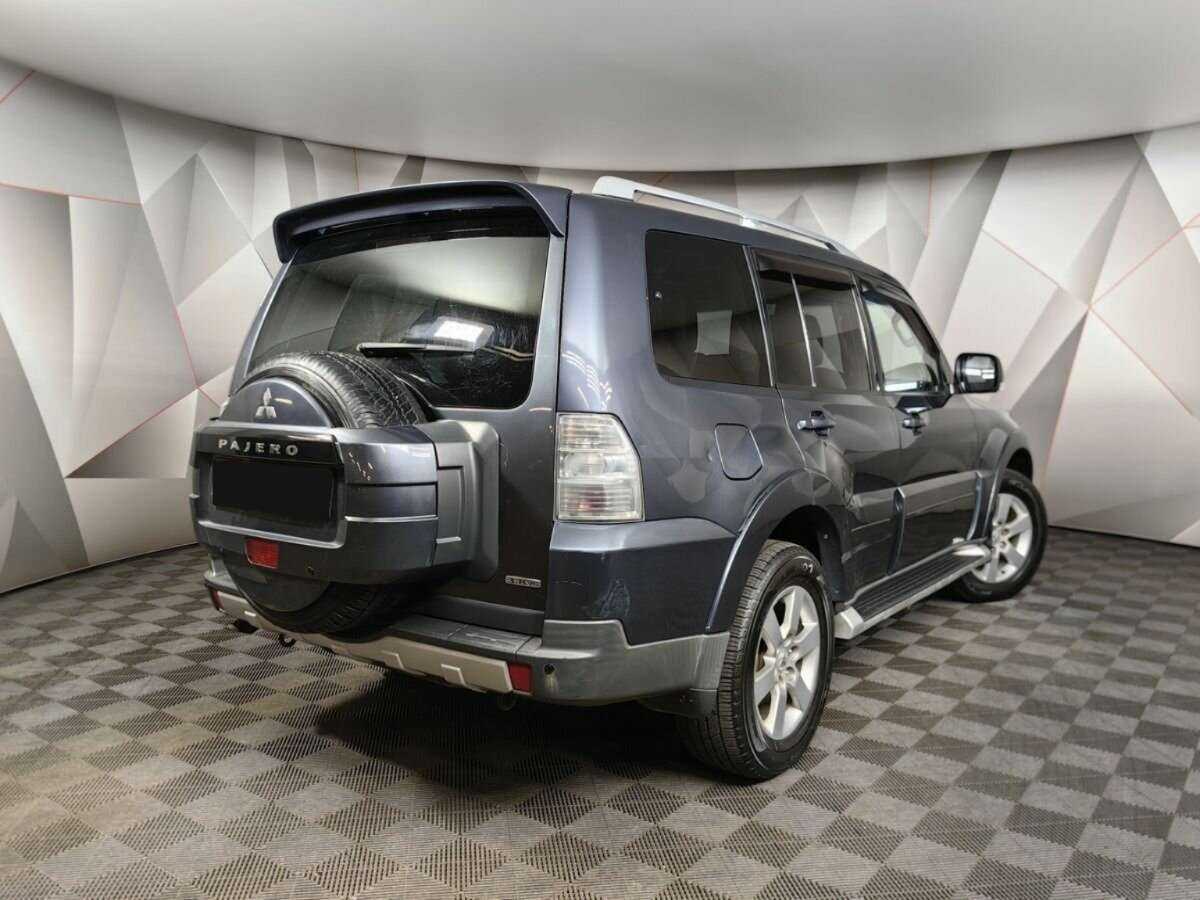Купить Mitsubishi Pajero с пробегом. Фото: #1