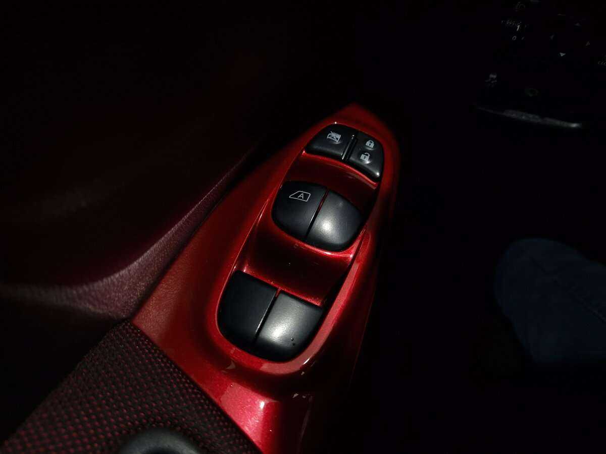 Купить Nissan Juke с пробегом. Фото: #6