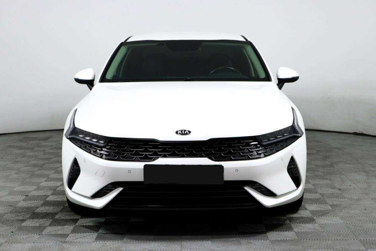 Купить Kia K5 с пробегом. Фото: #1