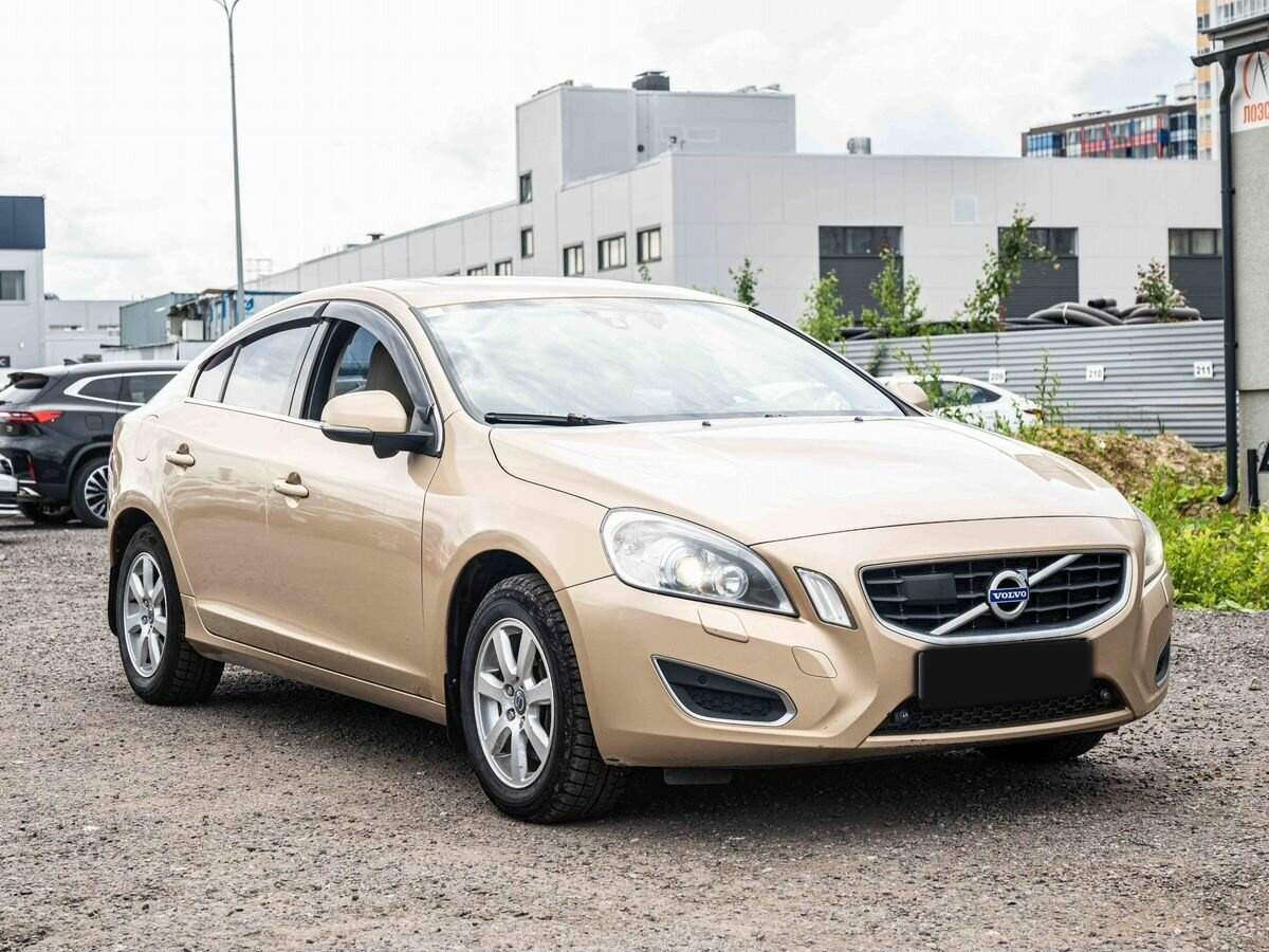 Купить Volvo S60 с пробегом. Фото: #2