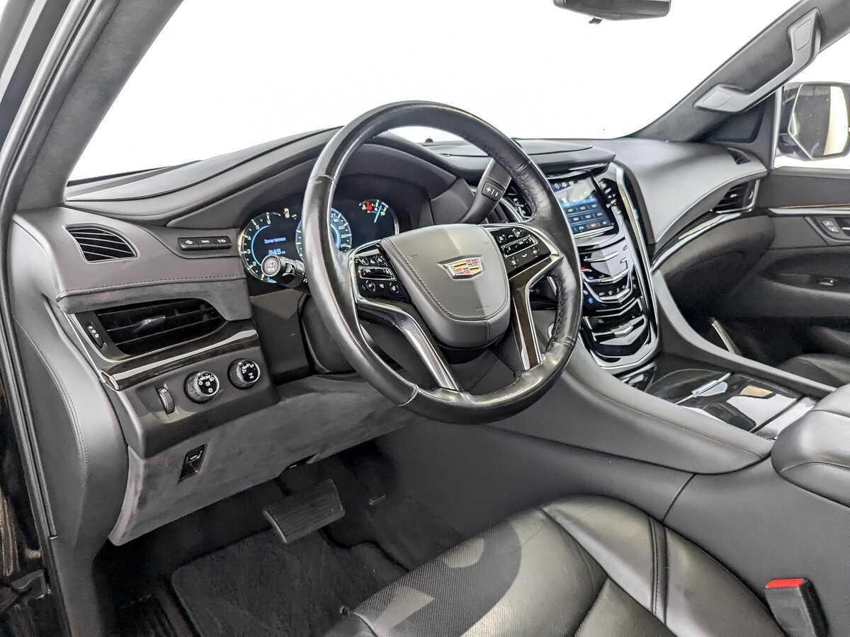Купить Cadillac Escalade с пробегом. Фото: #13