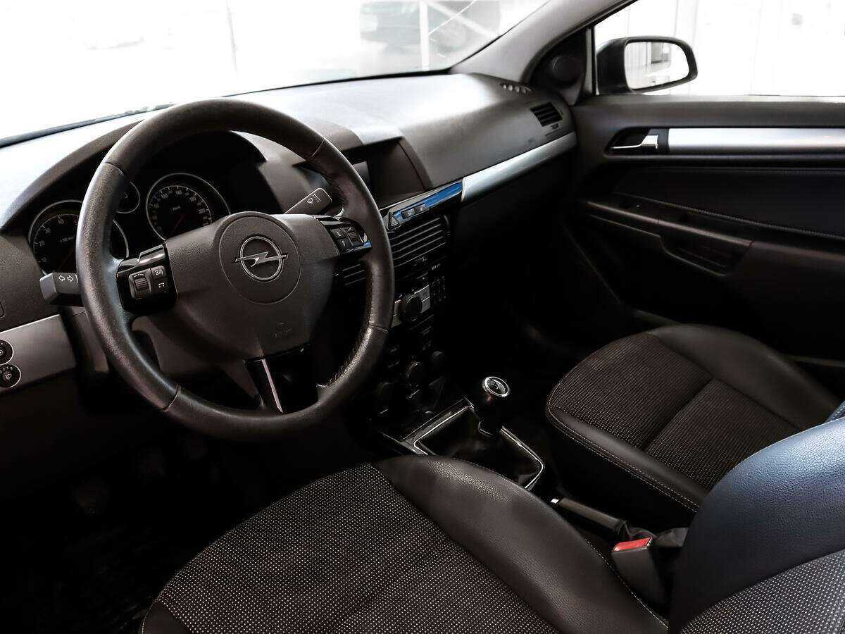 Купить Opel Astra с пробегом. Фото: #8
