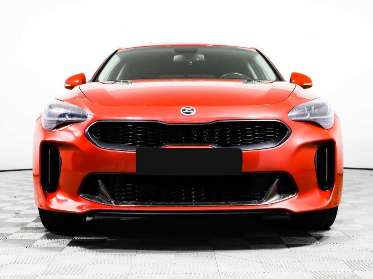 Купить Kia Stinger с пробегом. Фото: #1