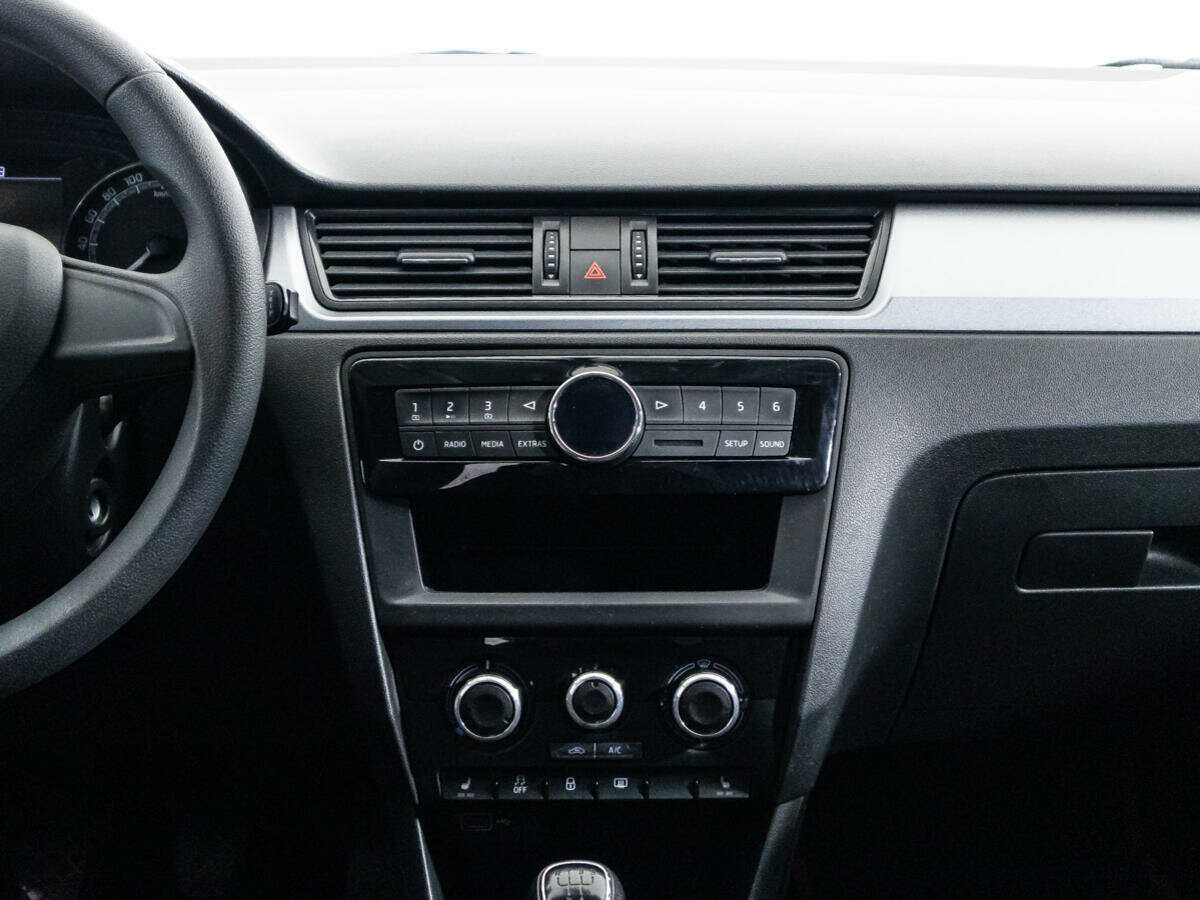 Купить Skoda Rapid с пробегом. Фото: #13