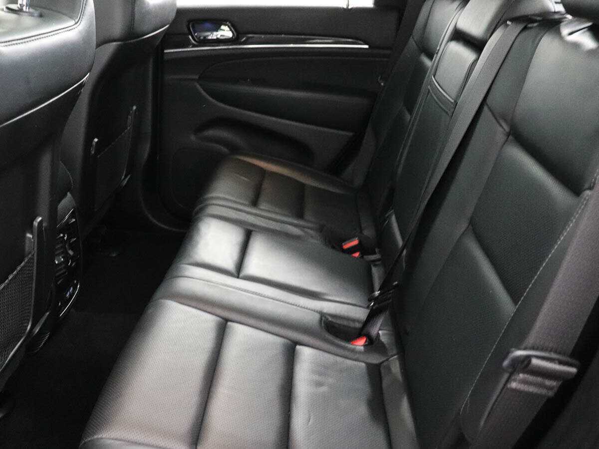 Купить Jeep Grand Cherokee с пробегом. Фото: #9