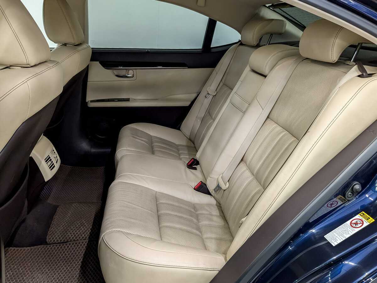 Купить Lexus ES с пробегом. Фото: #11